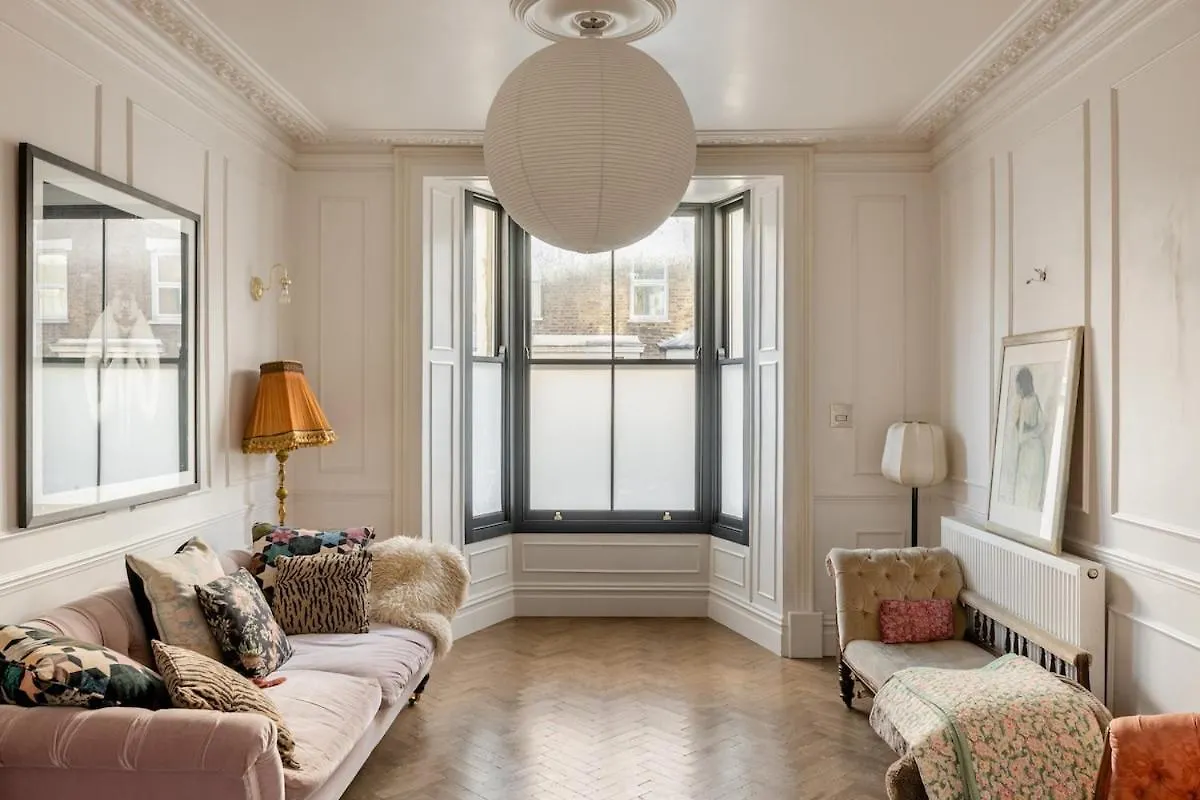 Luxury Town House In The Heart Of Clapton London